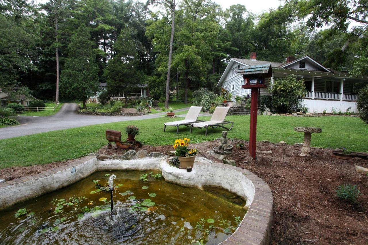 The Pines Cottages Woodfin Exterior foto