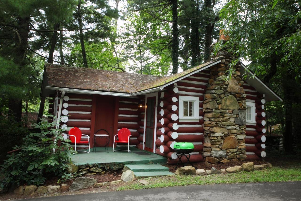 The Pines Cottages Woodfin Exterior foto
