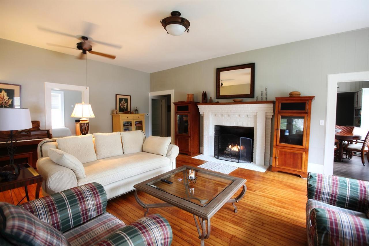 The Pines Cottages Woodfin Exterior foto