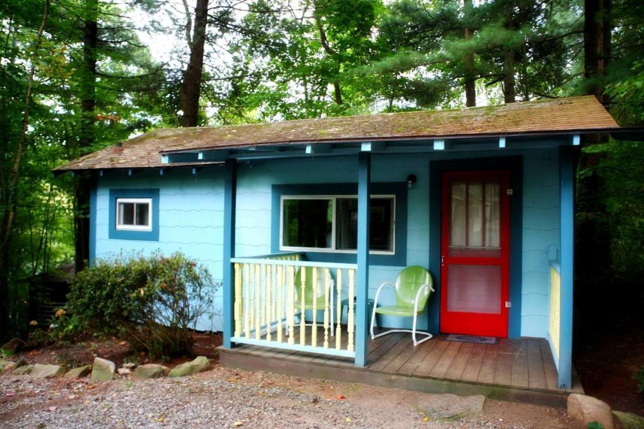 The Pines Cottages Woodfin Exterior foto